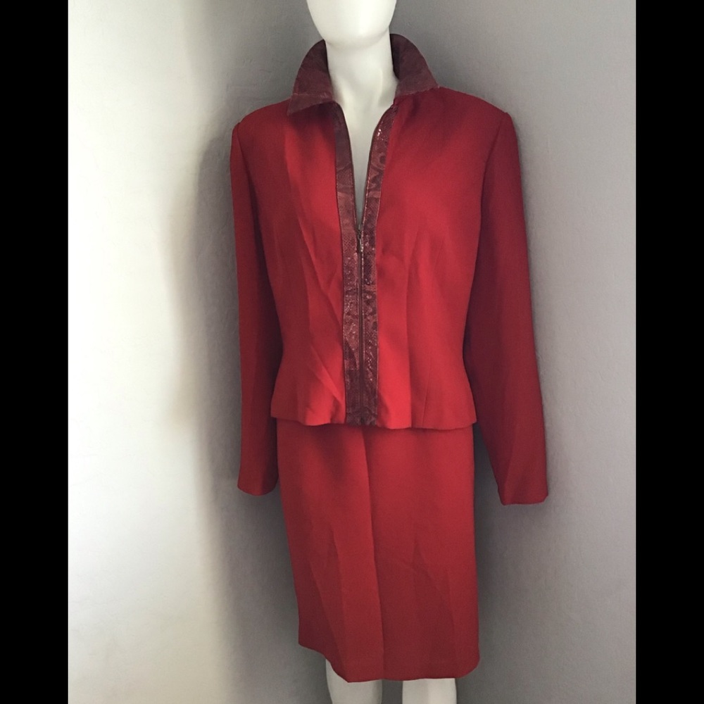 EUC. SKIRT SUIT